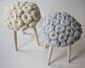 克萊爾·針織彩球凳子 英國(guó)紡織品設(shè)計(jì)的藝術(shù)與創(chuàng)新